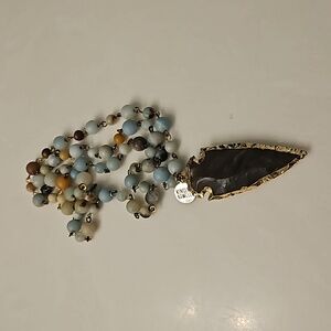 Kinsley Armelle Arrowhead beaded Necklace